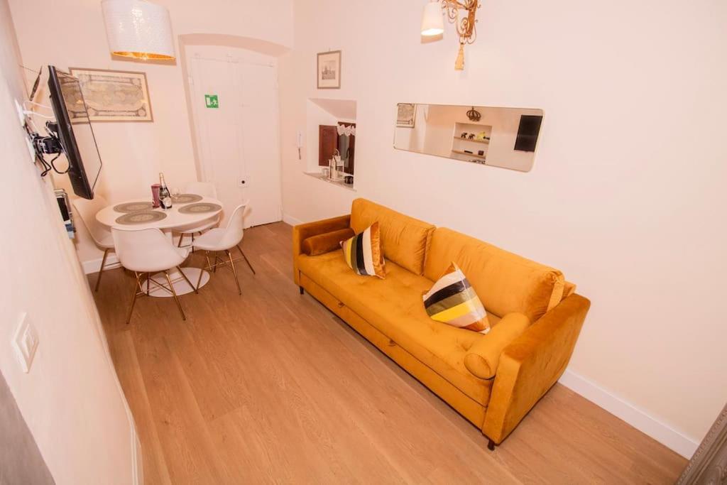 Unyca - Casa Isabelle Apartment Флоренция Екстериор снимка